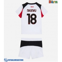 Fotballdrakt Barn AC Milan Christopher Nkunku #18 Bortedraktsett 2025-26 Kortermet (+ Korte bukser)